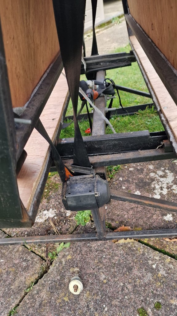 3/4 rock n roll camper bed