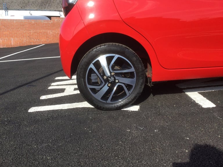 2019 Peugeot 108 1.0 72 Allure 5dr HATCHBACK Petrol Manual
