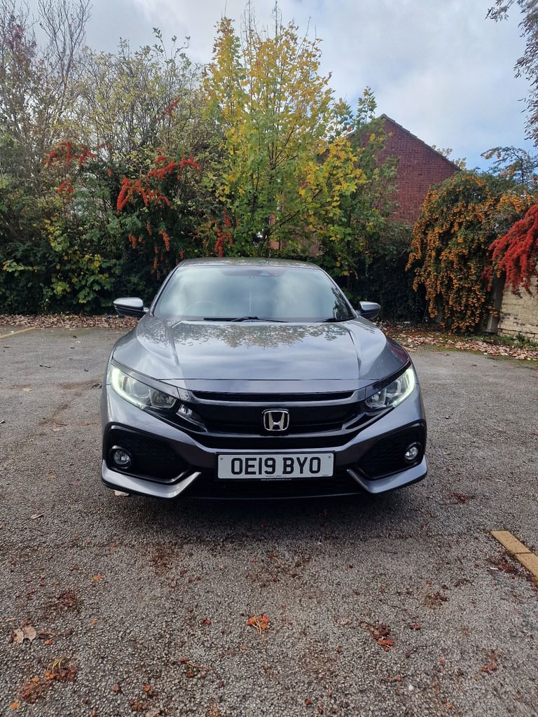 Honda, CIVIC, Hatchback, 2019, Semi-Auto, 1597 (cc), 5 doors