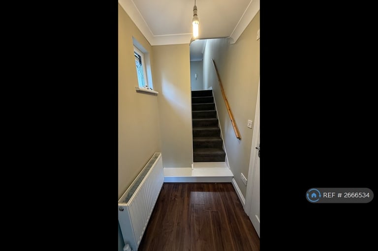 2 bedroom flat in Thistlewaite Road, London, E5 (2 bed) (#2666534)