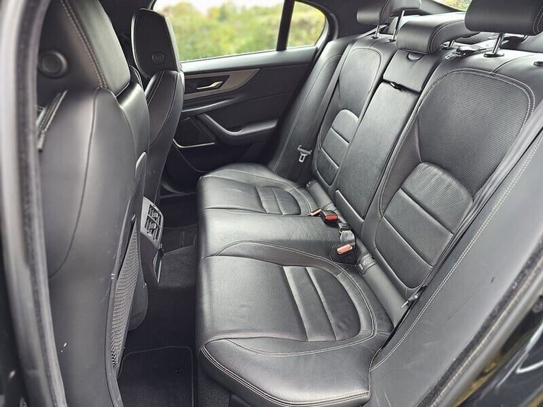 2021 Jaguar XE D200 MHEV R-Dynamic SE Saloon Diesel Automatic