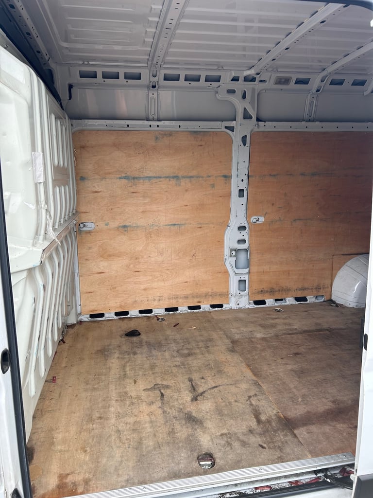 2022 Peugeot Boxer 2.2 BlueHDi H2 Professional Van 140ps PANEL VAN Diesel Manual