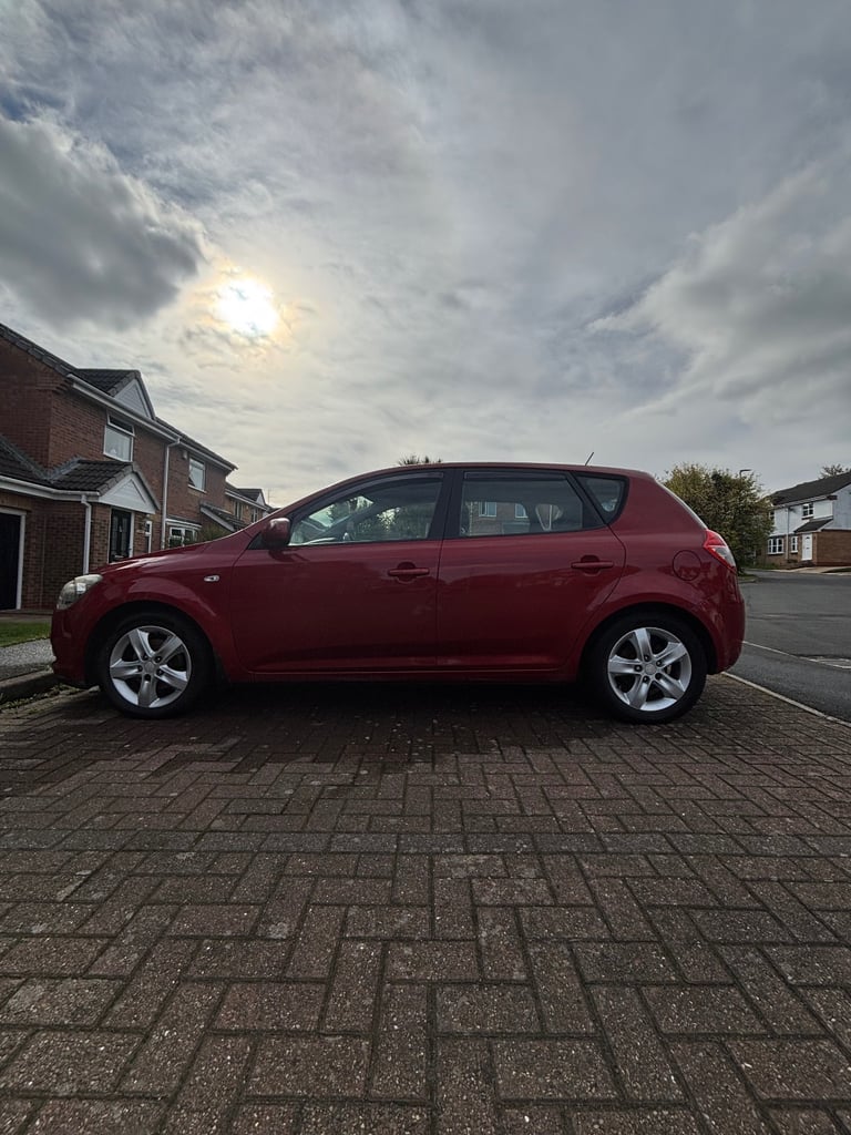 Kia, CEED, Hatchback, 2011, Manual, 1582 (cc),5 doors - Image 4