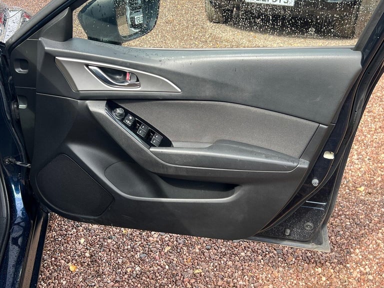 MAZDA MAZDA3 2.0 SKYACTIV-G SE-L Nav 2017
