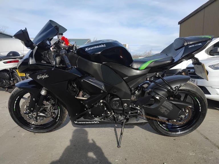 2009 09 KAWASAKI ZX 1000 ZX10 E9F BLACK SPORT BIKE NEW MOT HPI CLEAR