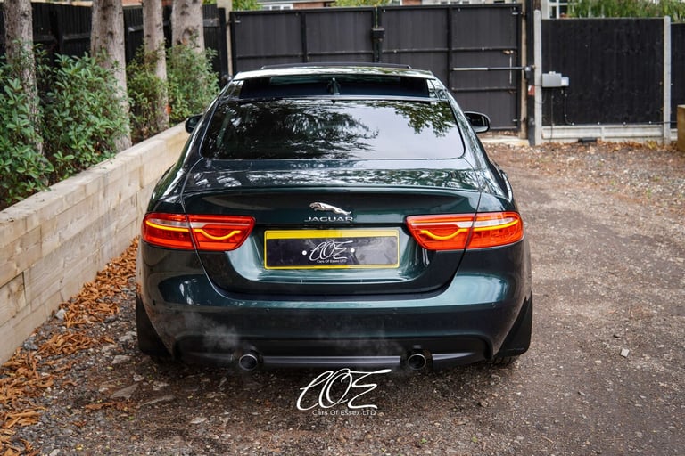 2016 Jaguar XE 2.0 XE R-Sport i Auto 4dr Saloon Petrol Automatic