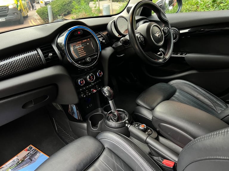2016 Mini Hatch 2.0 Cooper 5 Auto Euro 6 (s/s) 5dr