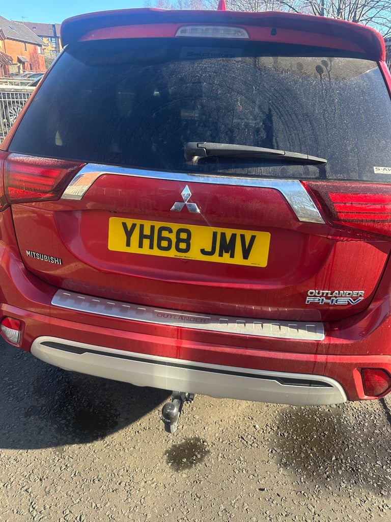 Mitsubishi, OUTLANDER, Estate, 2018, Other, 2360 (cc), 5 doors