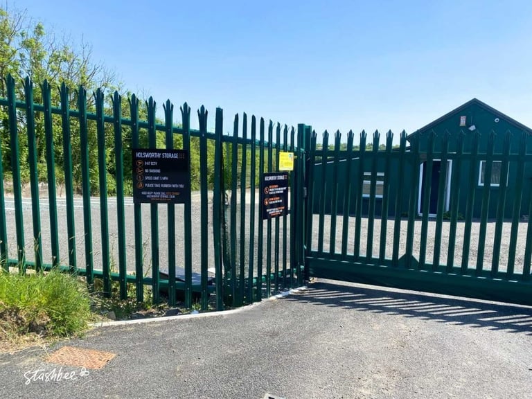 Fantastic 160 Sq Ft Shipping Container available to rent in Holsworthy (EX22)