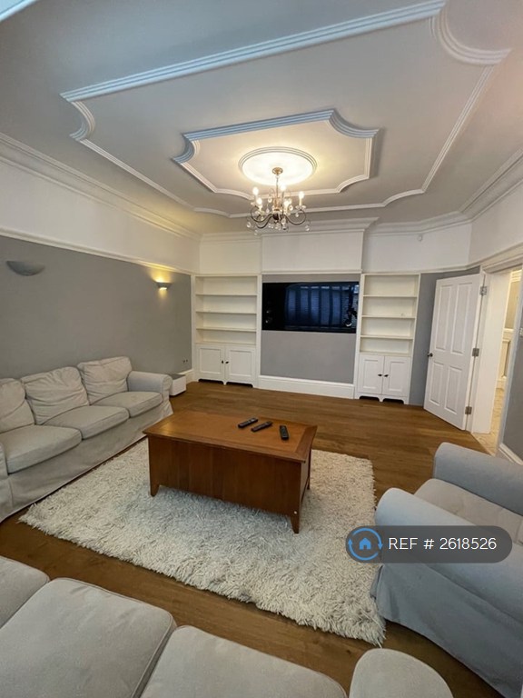 6 bedroom house in Cheyne Walk, Croydon, CR0 (6 bed) (#2618526)