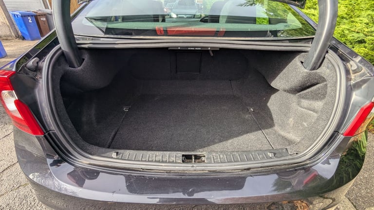 Volvo, S60, Saloon, 2011, Manual, 1560 (cc), 4 doors