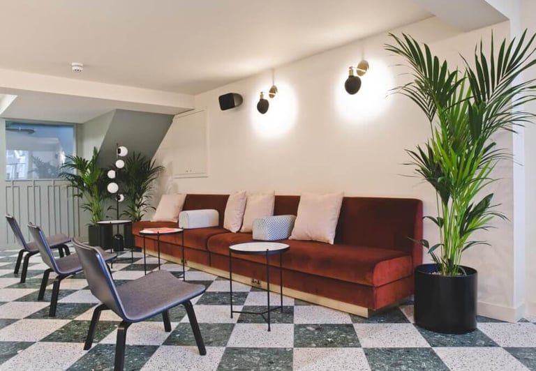 Rent Modern Serviced Offices *Victoria* - Sizes From 3 to 65 Desks -Furnished Private Spaces SW1V