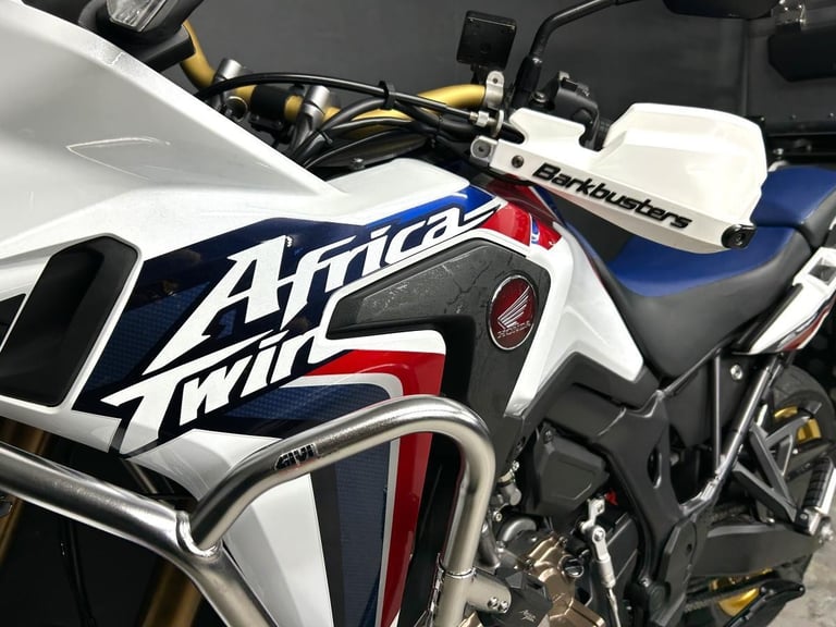 2018 18-PLATE HONDA AFRICA TWIN CRF1000 14,709 MILES * IMMACULATE * EXTRAS *
