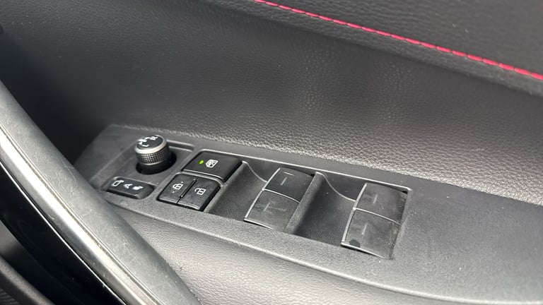 2019 Toyota Corolla 2.0 VVT-i Hybrid Excel 5dr CVT Hybrid Hatchback Hatchback Hybrid Automatic