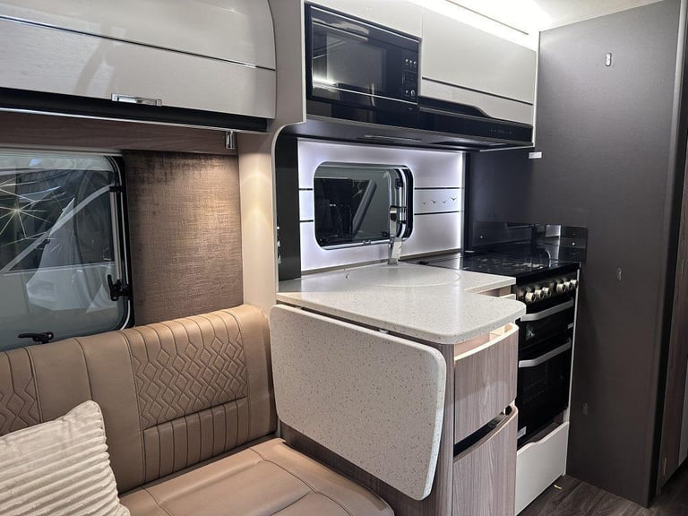 Swift Elegance Grande 860