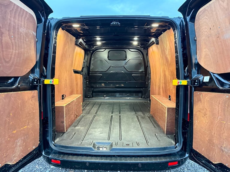 2021 Ford Transit Custom 2.0 280 EcoBlue Limited Panel Van 5dr Diesel Manual L1 H1 Euro 6 (s/s) (...