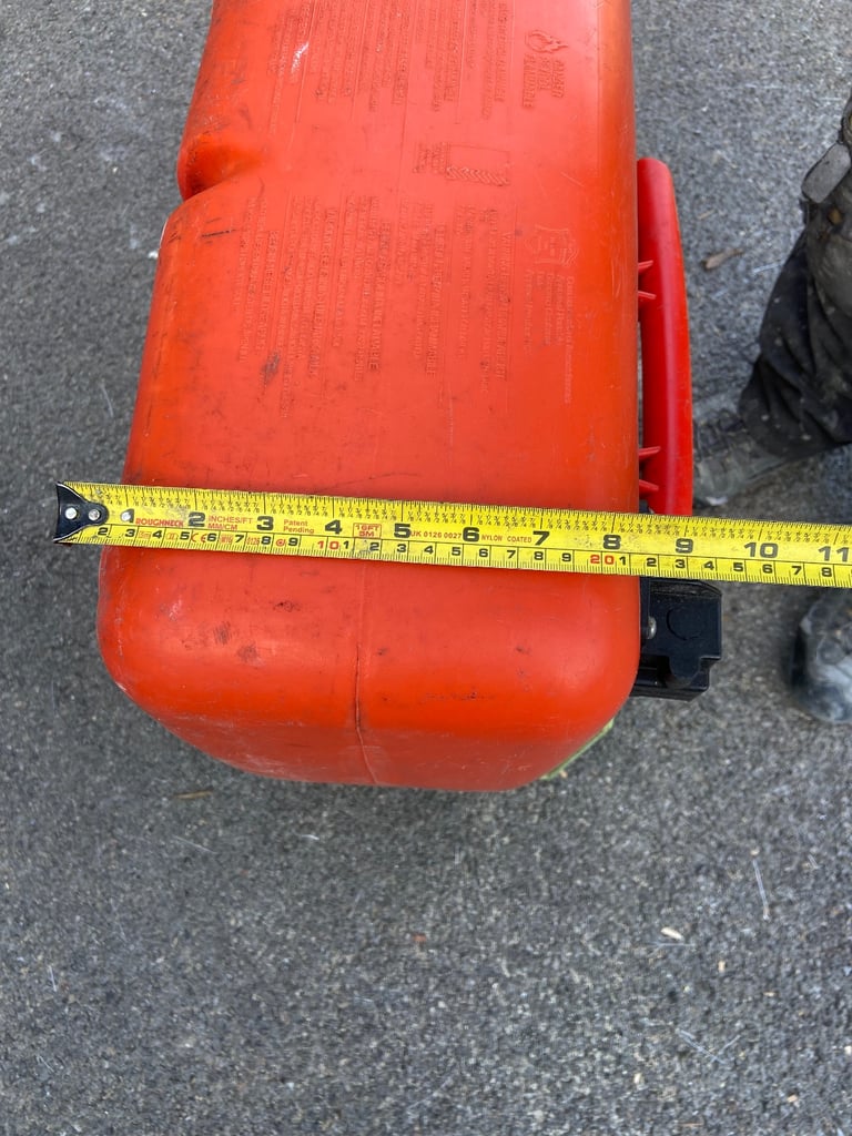 image for Outboard fuel tank