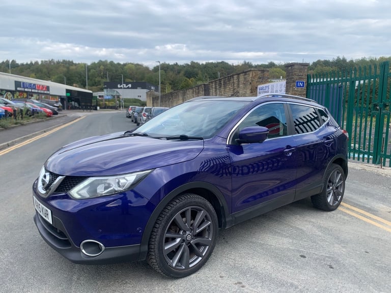 2015 Nissan Qashqai 1.5 dCi Tekna 5dr HATCHBACK Diesel Manual