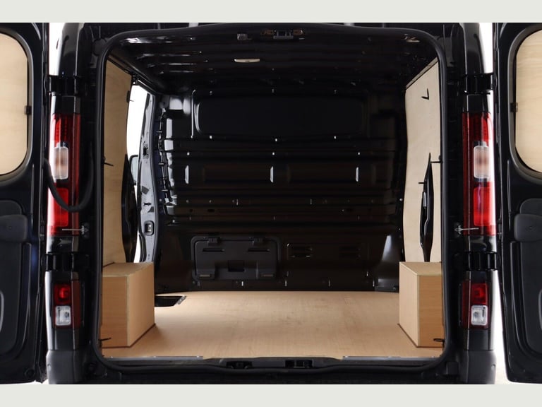 2025 Renault Trafic LL30 Blue dCi 130 Advance [Safety] Van PANEL VAN DIESEL Manual