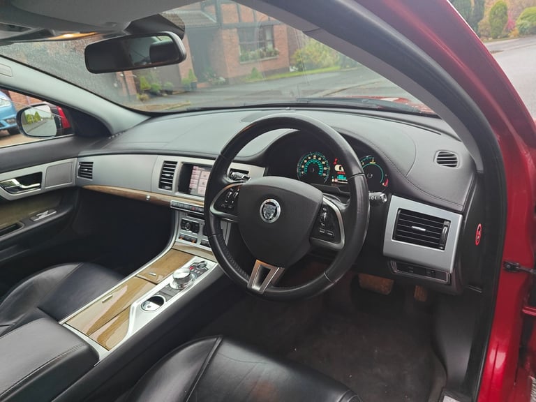 Jaguar Xf Premium Luxury 3.0 V6 * 8 Speed Auto * Fsh... BMW Audi a6 lexus mercedes vw