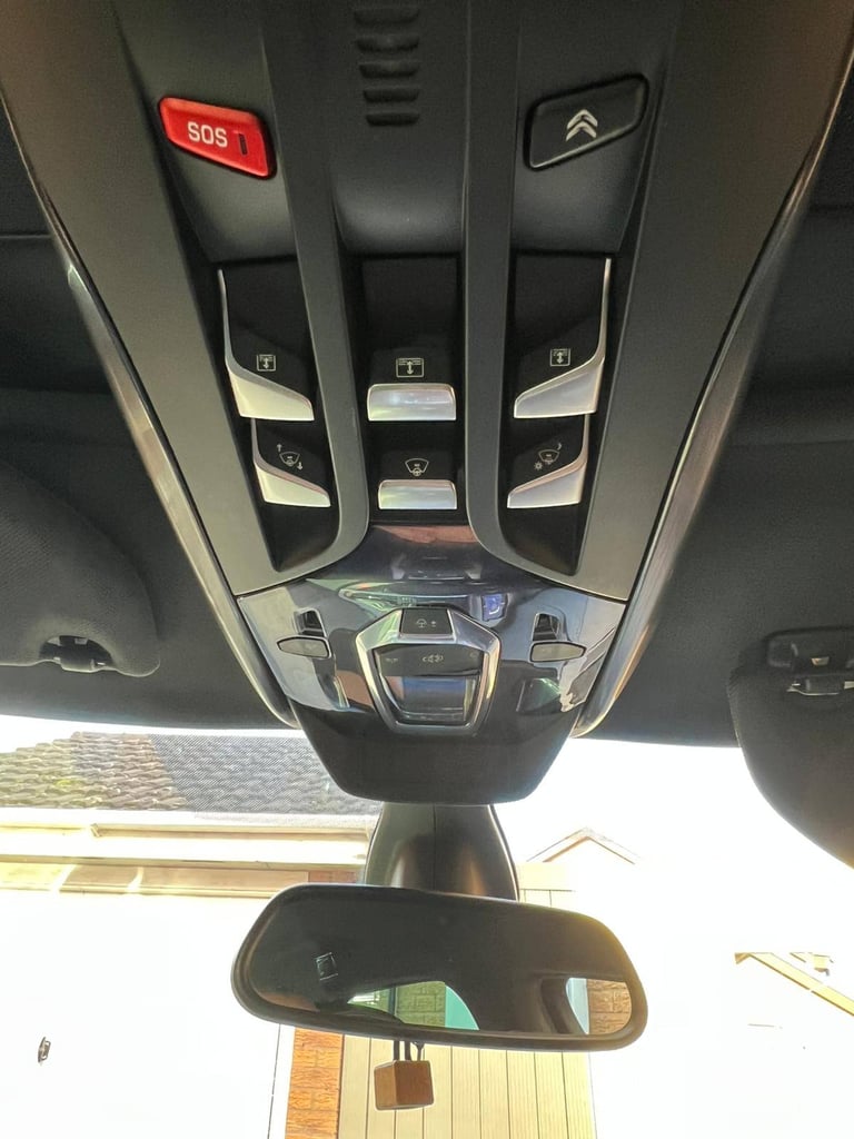 CITROEN DS5 HYBRID 4 2.0 DIESEL AND SELF CHARGE ELECTRIC , 62 REG, 200BHP , AUTOMATIC , VGC