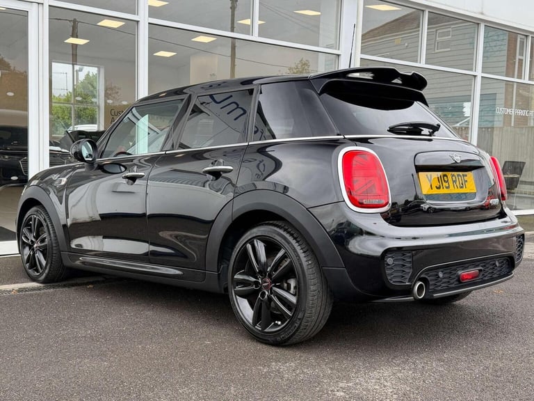 MINI HATCH 1.5 Cooper Sport Euro 6 (s/s) 5dr 2019