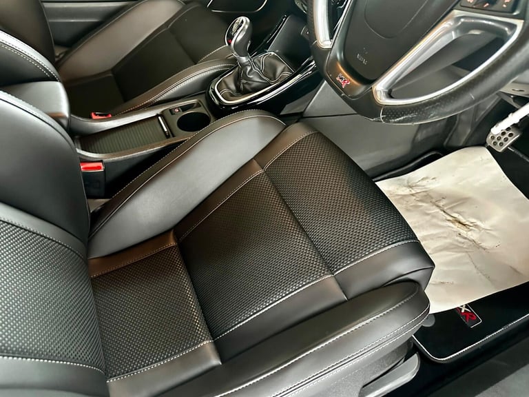 2015 Vauxhall Astra GTC 2.0T VXR Euro 6 (s/s) 3dr HATCHBACK Petrol Manual