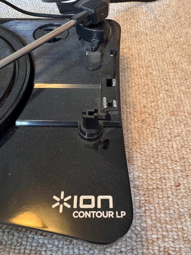 ION Contour LP Vinyl to MP3 Turntable 