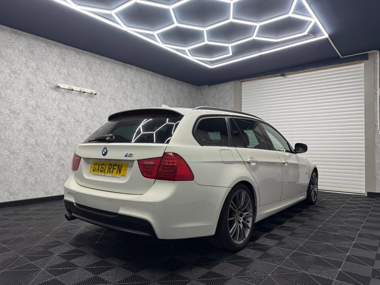 2011 BMW 3 Series 318d Sport Plus Edition 5dr Step Auto ESTATE DIESEL Automatic