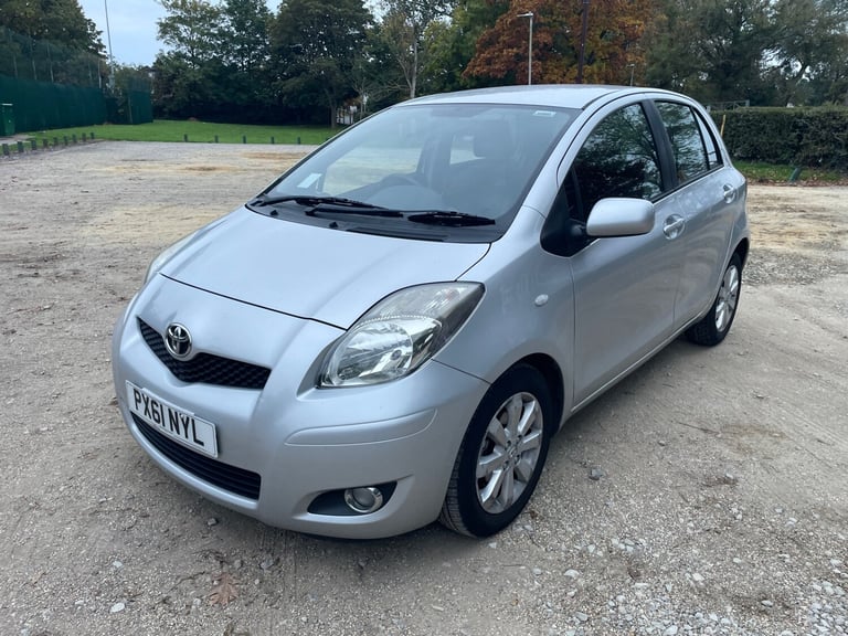 2011 Toyota Yaris 1.33 VVT-i T Spirit Nav 5dr [6] HATCHBACK Petrol Manual
