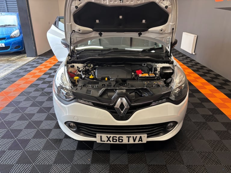 2016 Renault Clio 1.2 16V Play 5dr HATCHBACK Petrol Manual