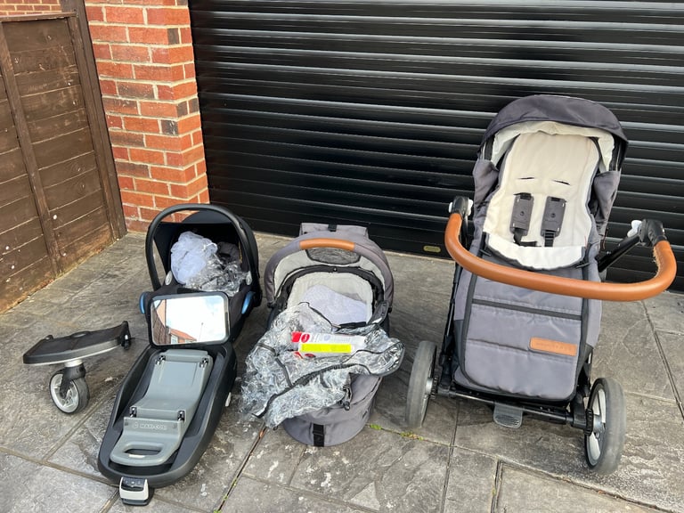 image for Mutsy Evo pram/stroller/car seat and base/travel system
