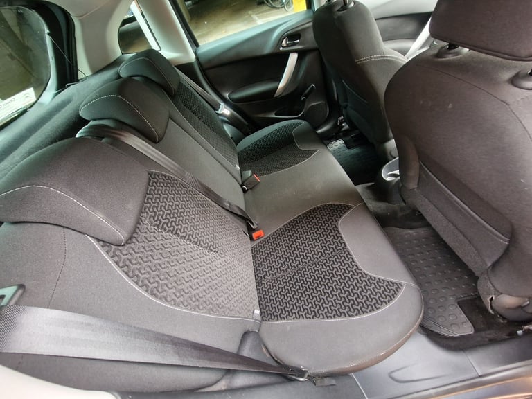 Citroen C3 2011, Full Service History, 2 keys