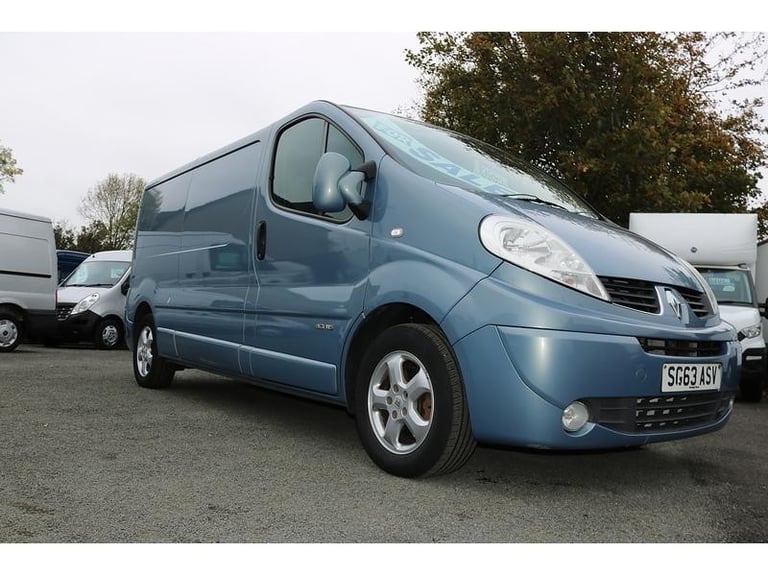 2013 RENAULT TRAFIC LWB *NO VAT* SPORT EXCELLENT CONDITION YEARS MOT vivaro
