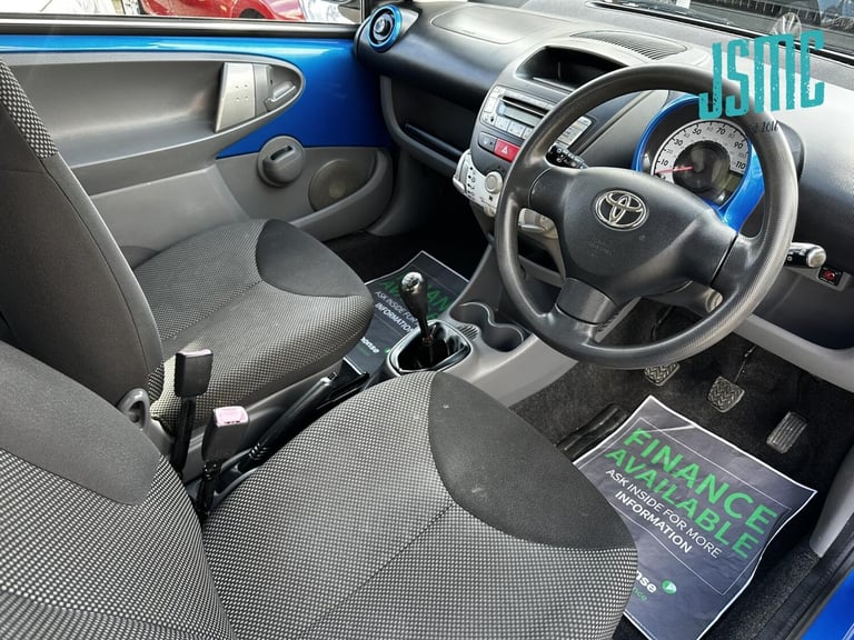 2010 Toyota AYGO 1.0 VVT-i Blue Hatchback 3dr Petrol Manual Euro 4 (67 bhp) Hatchback Petrol Manual
