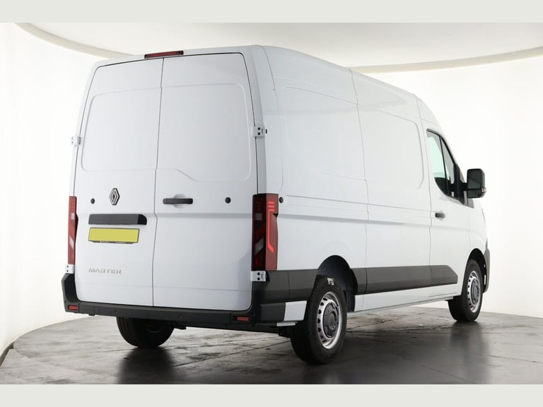 2025 Renault Master MM35 Blue dCi 130 Advance Medium Roof Van PANEL VAN Diesel Manual