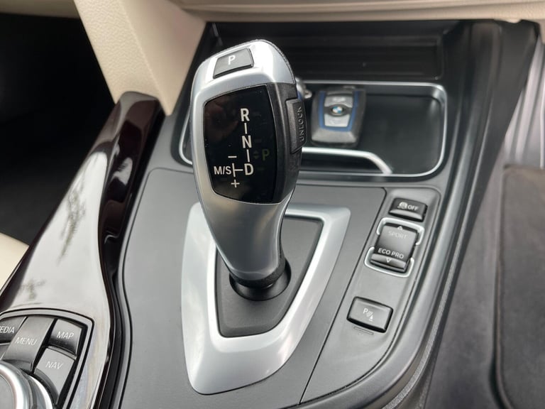 2016 BMW 3 Series 2.0 318d M Sport Auto Euro 6 (s/s) 4dr SALOON Diesel Automatic