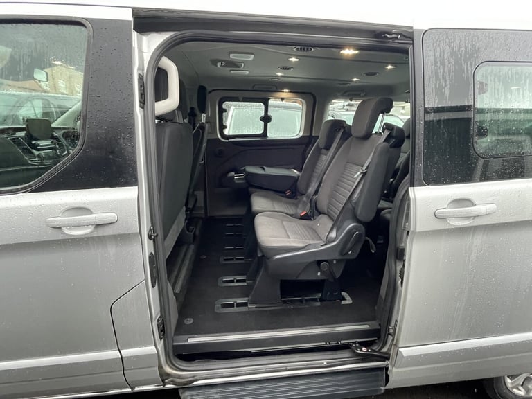 FORD TOURNEO CUSTOM 2.0 TDCI 320 TITANIUM 9 SEAT MINIBUS AUTOMATIC LWB EURO 6