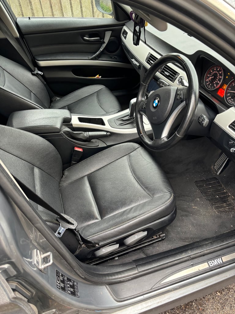 BMW, 3 SERIES, Saloon, 2010, Semi-Auto, 2996 (cc), 4 doors