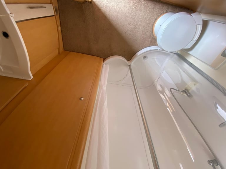 BAILEY PEGASUS 514 - 2010 - 4 BERTH - END WASHROOM - MOVER - BARGAIN 