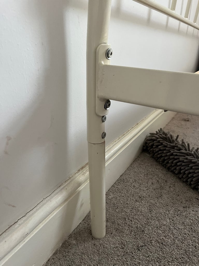 King size metal bed
