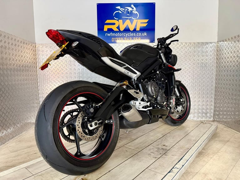 TRIUMPH STREET TRIPLE RS 765, 2018, ONLY 1 OWNER & 911 MILES!! FSH, SUPERB COND