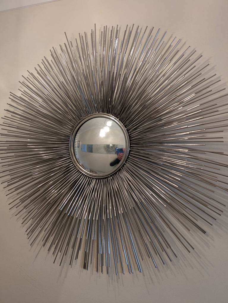 Gorgeous Decorative Sunburst Design Wall Mirror Priced To Sell