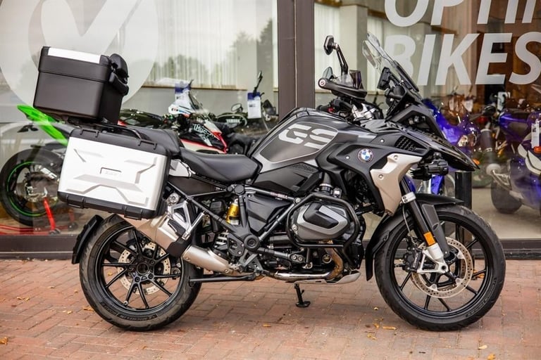 BMW R 1250 GS TRIPLE ! LUGGAGE ! STUNNING