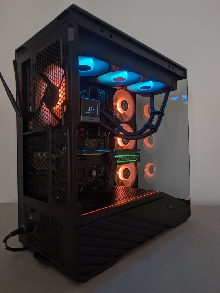Lian Li Performance Gaming PC | AMD Ryzen 7600X | RTX 4070 12GB | 32GB DDR5 | 2TB  | Corsair | AIO