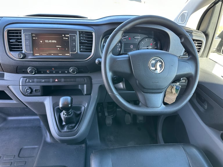 2020 Vauxhall Vivaro 2900 1.5d 100PS Dynamic H1 Van PANEL VAN Diesel Manual
