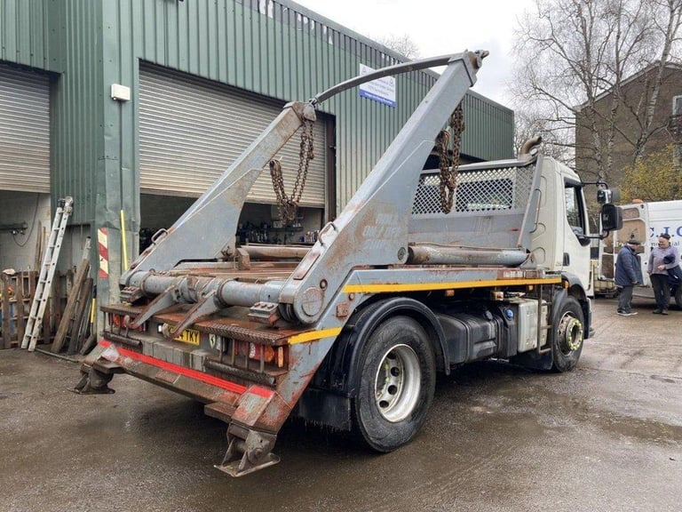 2014 VOLVO FL-250 SKIP LOADER
