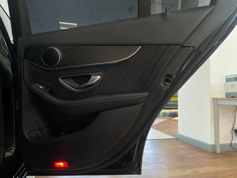 2018 Mercedes-Benz C Class 2.1 C220d AMG Line (Premium) Saloon 4dr Diesel G-Tronic+ Euro 6 (s/s) ...