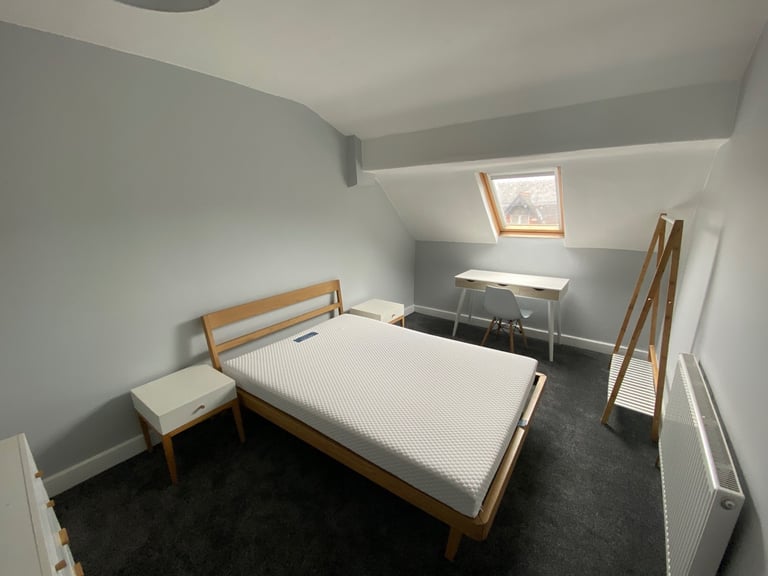 Rutland Avenue, Sefton Park L17 - 8 bed refurbished house for full time students