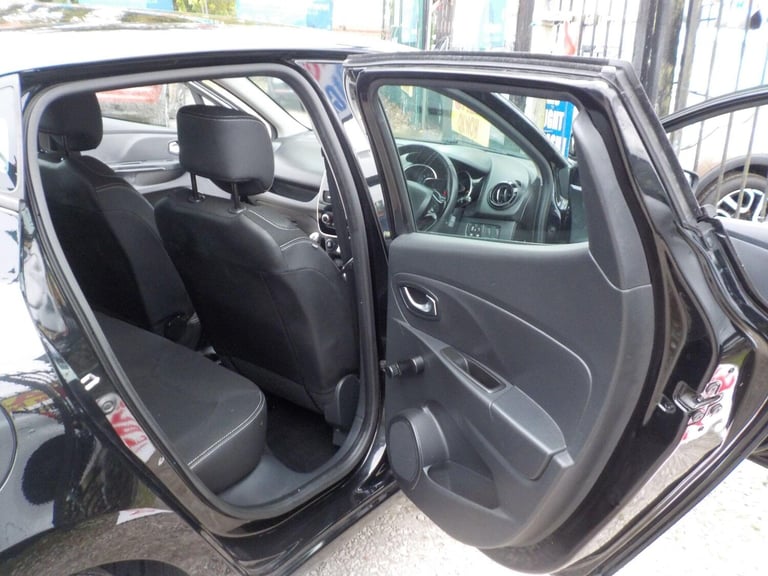 2015 Renault Clio 1.2 16V Dynamique MediaNav 5dr HATCHBACK PETROL Manual